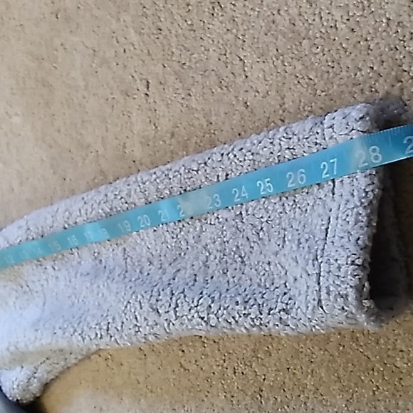 Women's Gray The North Face Fuzzy Jacket, Size S - Picture 5 of 7